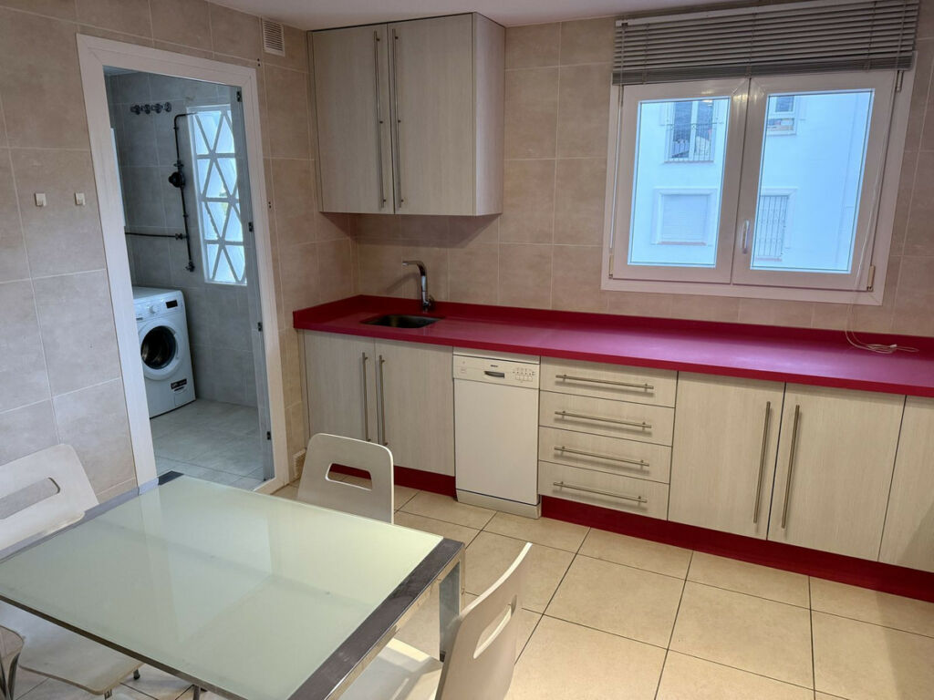Middle Floor Apartment La Campana Málaga - image 18