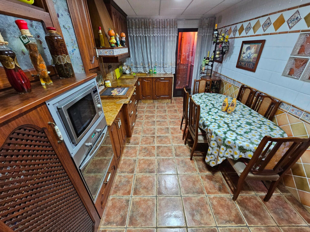 Detached Villa Daya Nueva Alicante - image 18