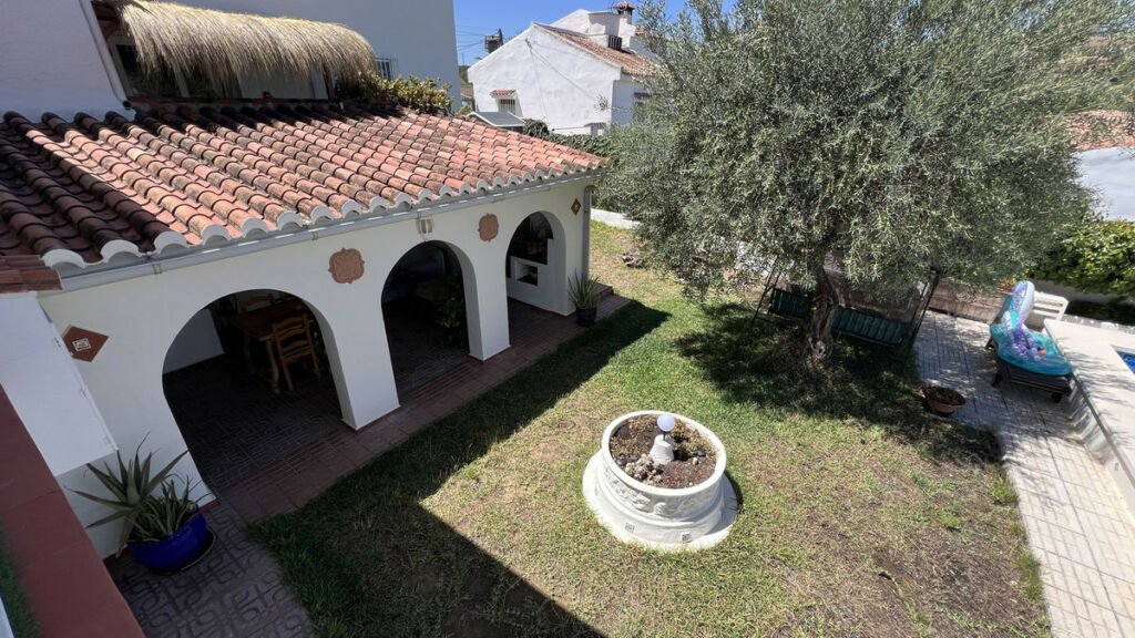 Detached Villa Alhaurín el Grande Málaga - image 17
