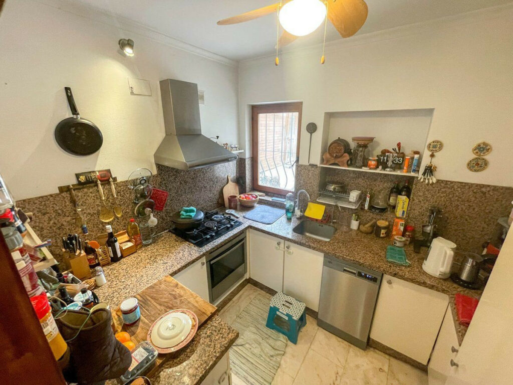 Detached Villa Montemar Alicante - image 18