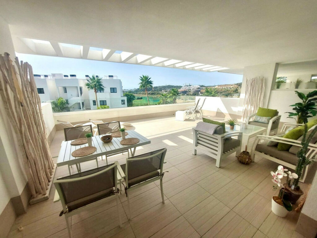 Middle Floor Apartment Estepona Málaga - image 18