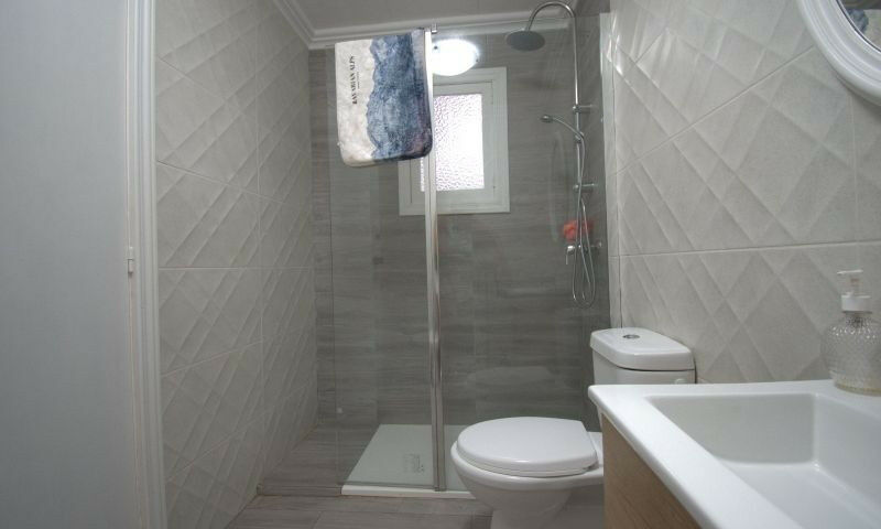 Middle Floor Apartment Torrevieja Alicante - image 18