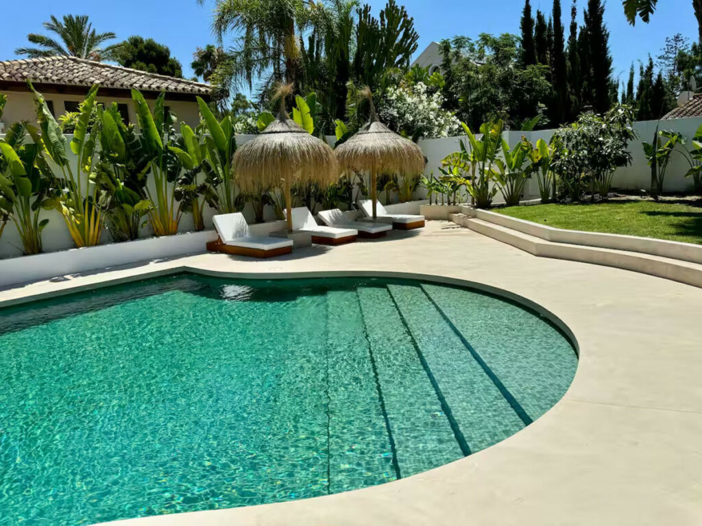 Detached Villa Cortijo Blanco Málaga - image 18