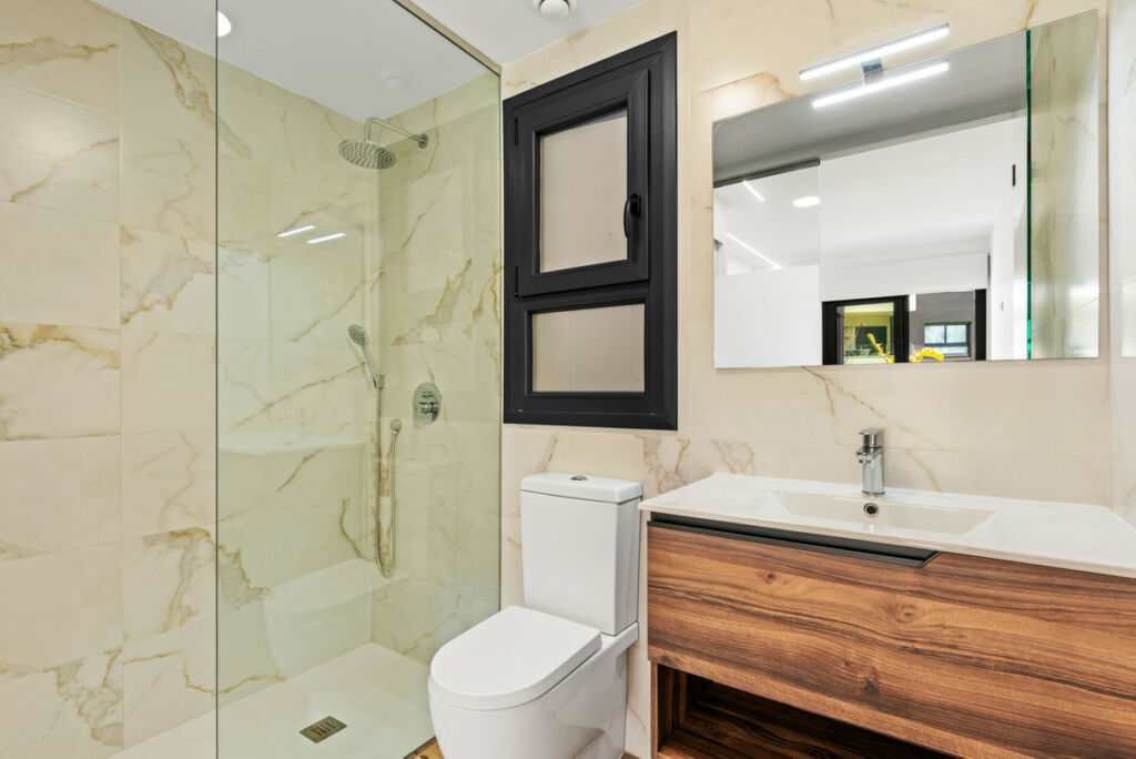 Ground Floor Apartment Villamartin Alicante - image 18