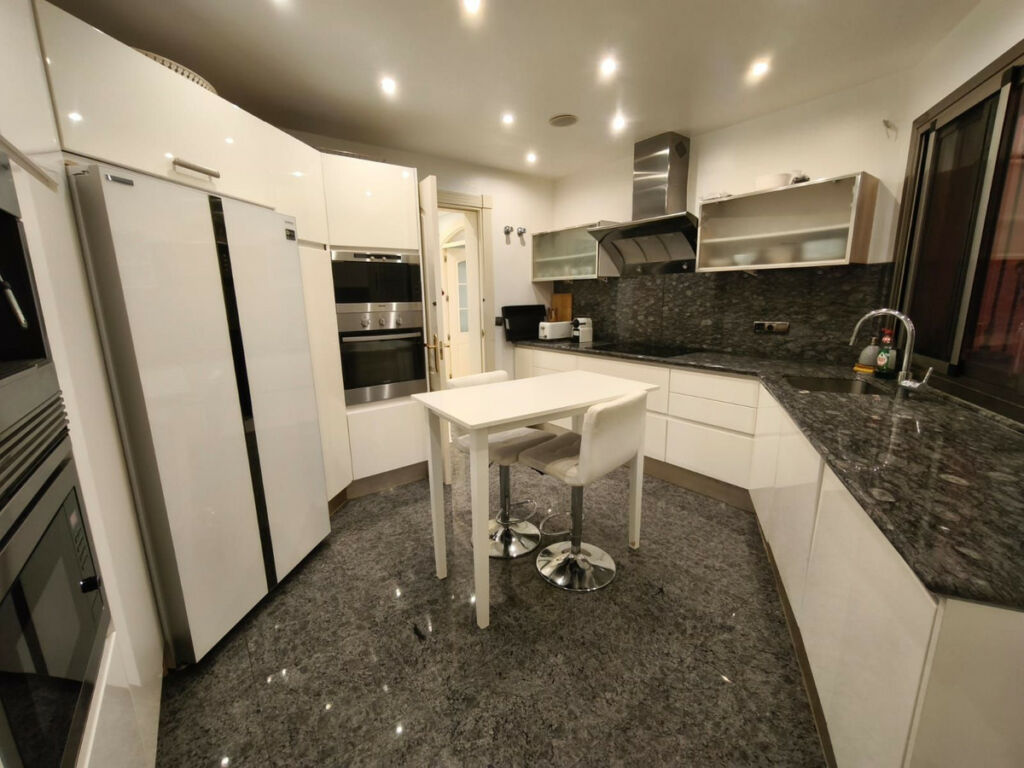 Ground Floor Apartment Puerto Banús Málaga - image 18