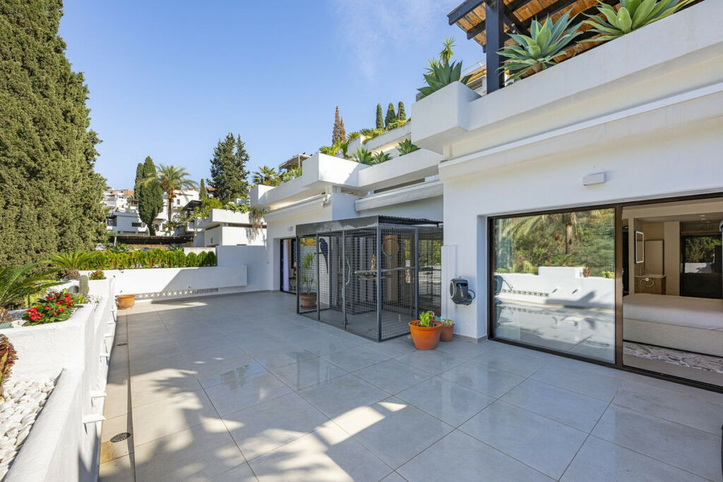 Middle Floor Apartment Marbella Málaga - image 16