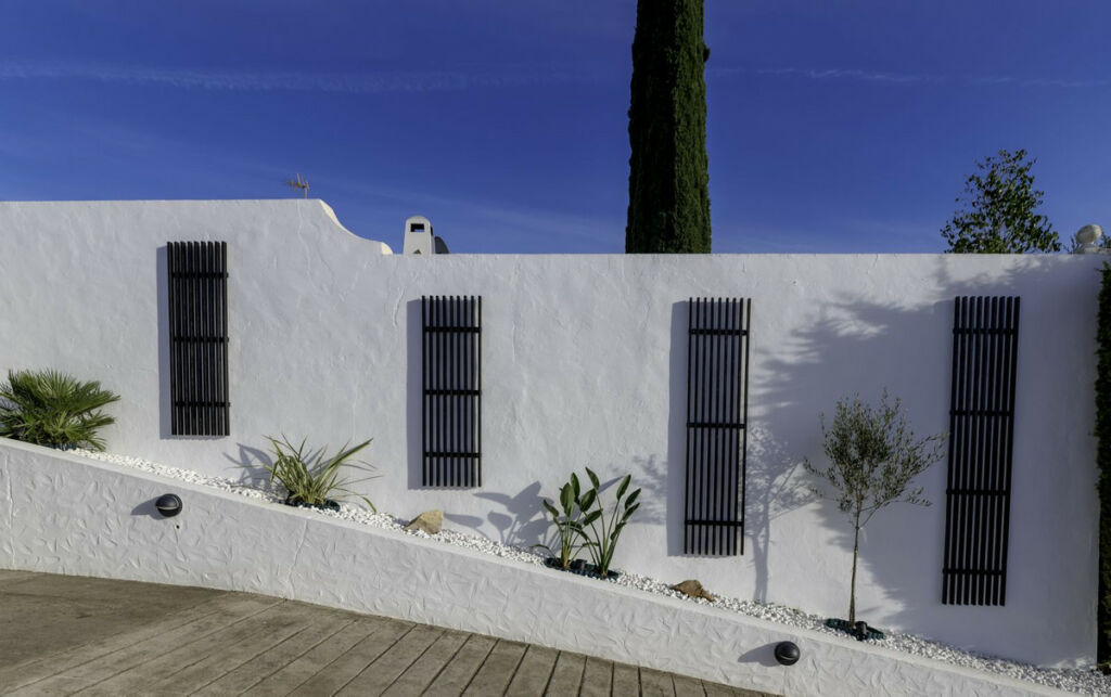 Detached Villa Sierrezuela Málaga - image 19