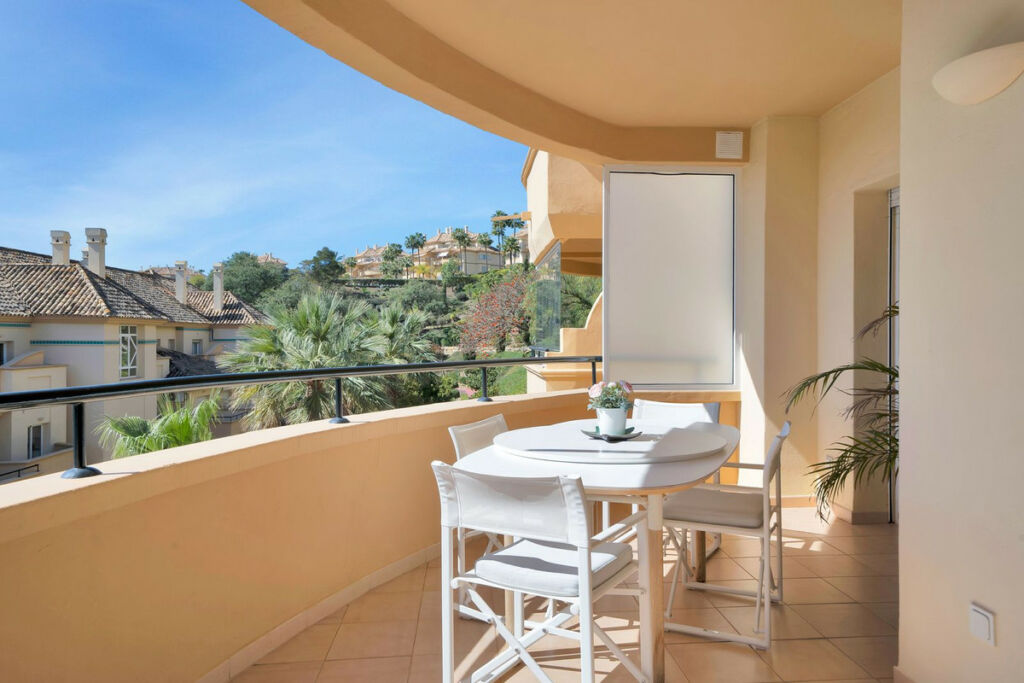Middle Floor Apartment Elviria Málaga - image 19