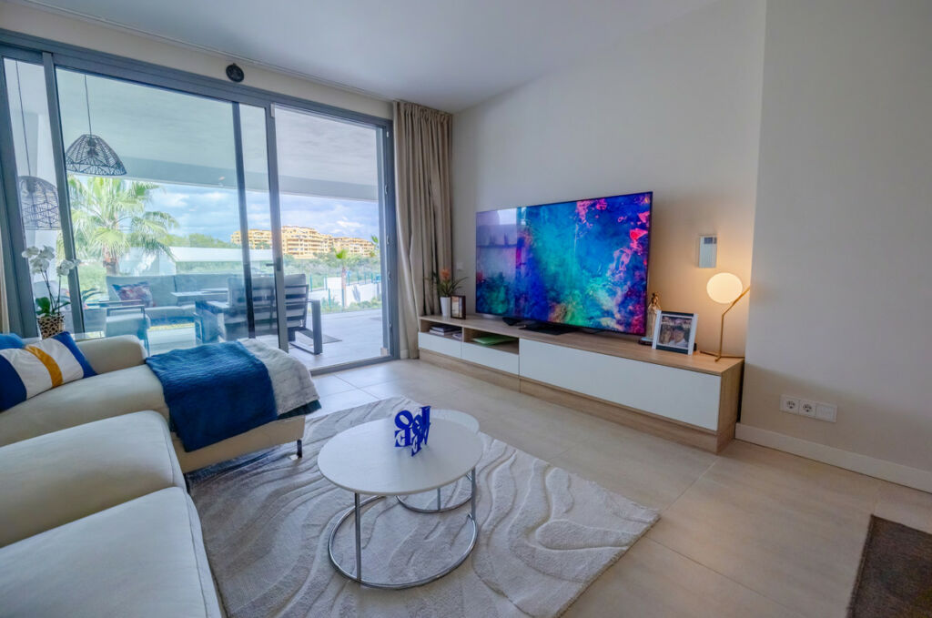 Middle Floor Apartment Estepona Málaga - image 18