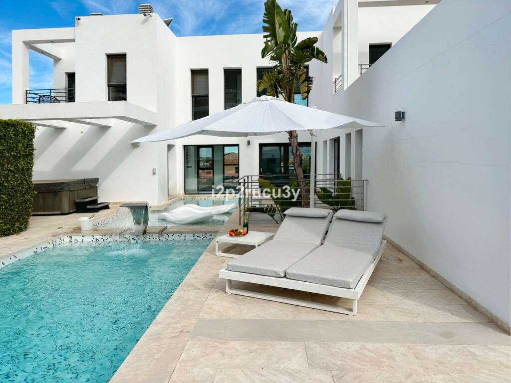 Detached Villa Javea Alicante - image 19