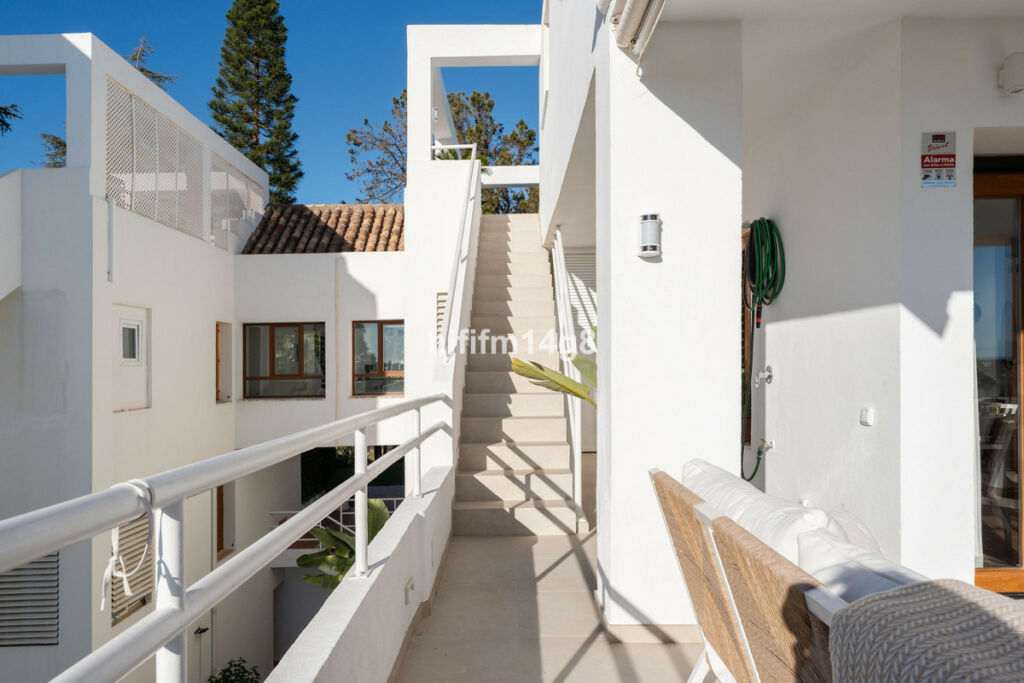 Penthouse Duplex Nueva Andalucía Málaga - image 19