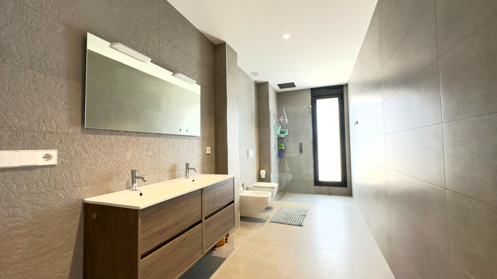 Detached Villa Las Colinas Golf Alicante - image 19