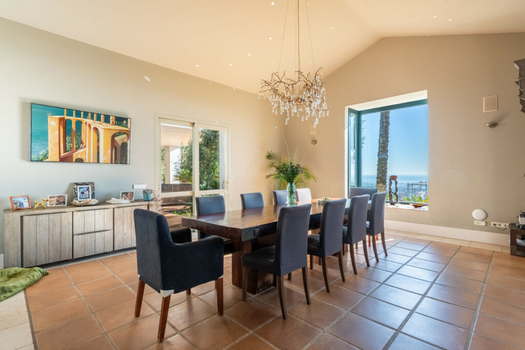 Detached Villa Sotogrande Cádiz - image 19