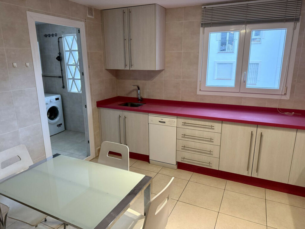 Middle Floor Apartment La Campana Málaga - image 19