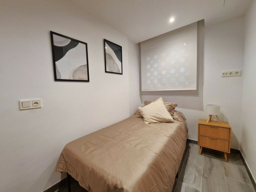 Middle Floor Apartment Estepona Málaga - image 23