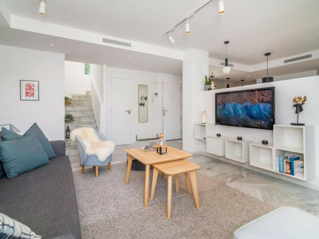 Penthouse Nueva Andalucía Málaga - image 19