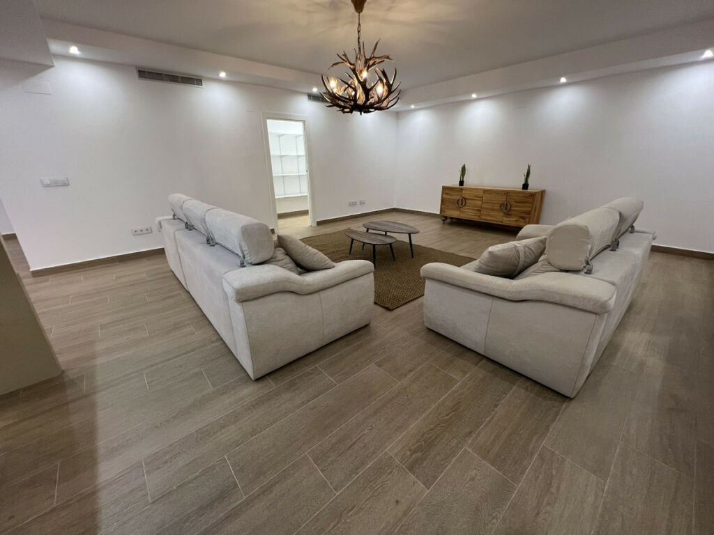 Detached Villa San Miguel de Salinas Alicante - image 19