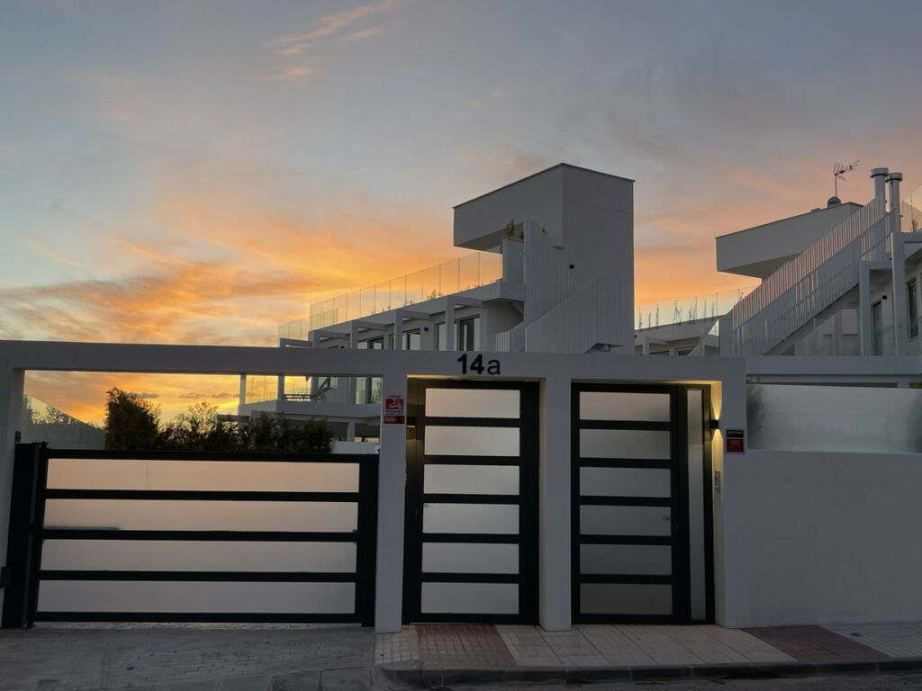 Detached Villa Marbella Málaga - image 18