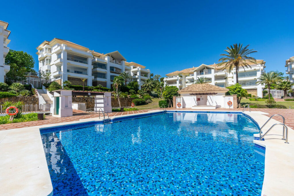Penthouse La Cala Golf Málaga - image 2