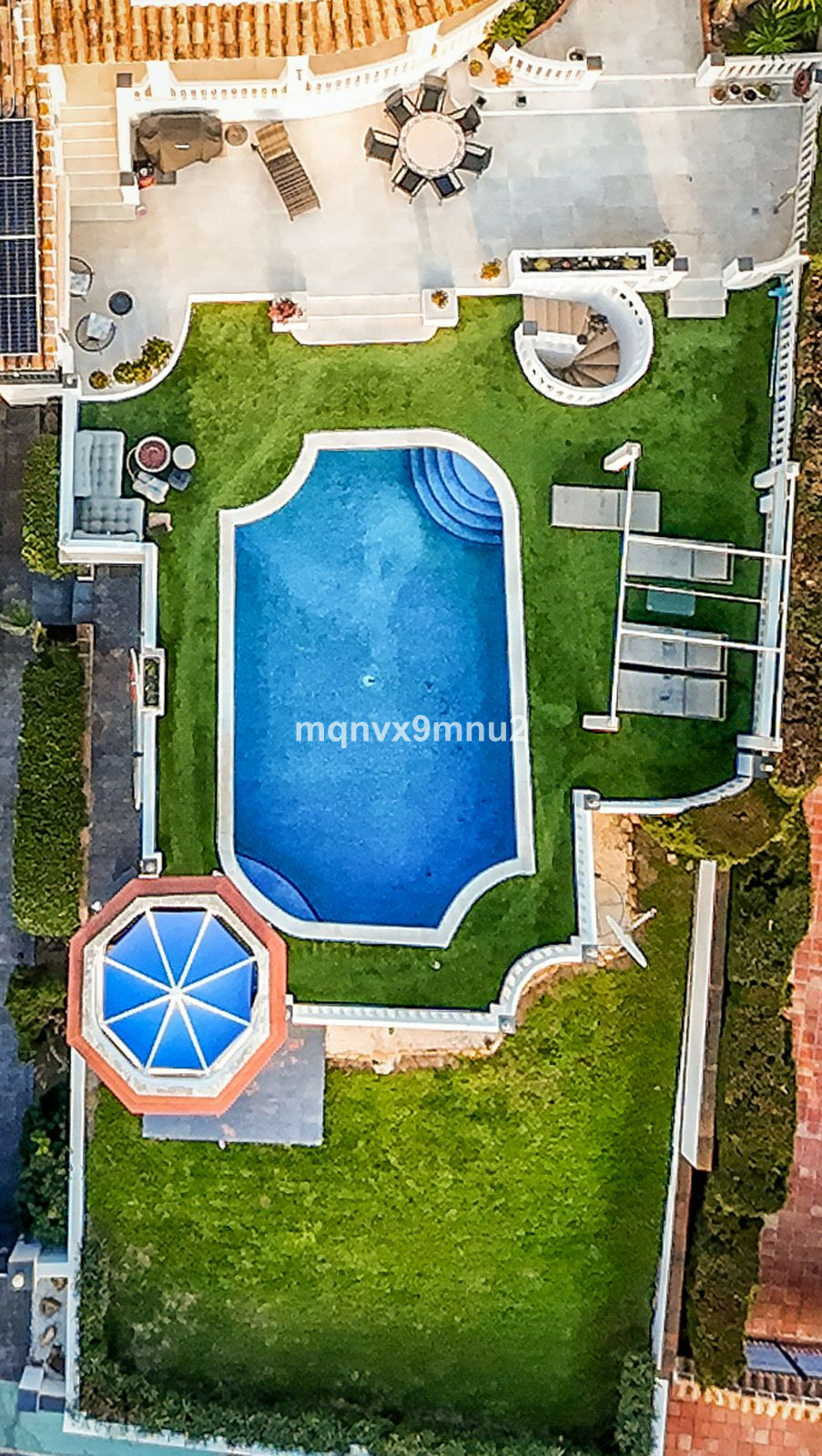 Detached Villa El Chaparral Málaga - image 4