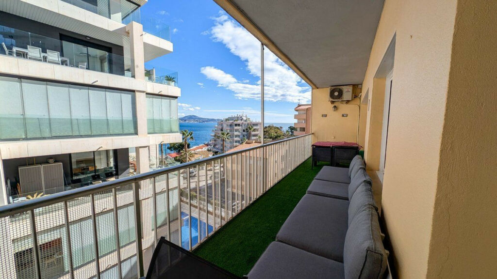 Middle Floor Apartment Calpe Alicante - image 5