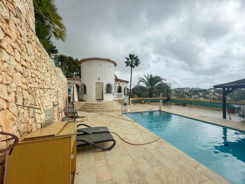 Detached Villa Montemar Alicante - image 2