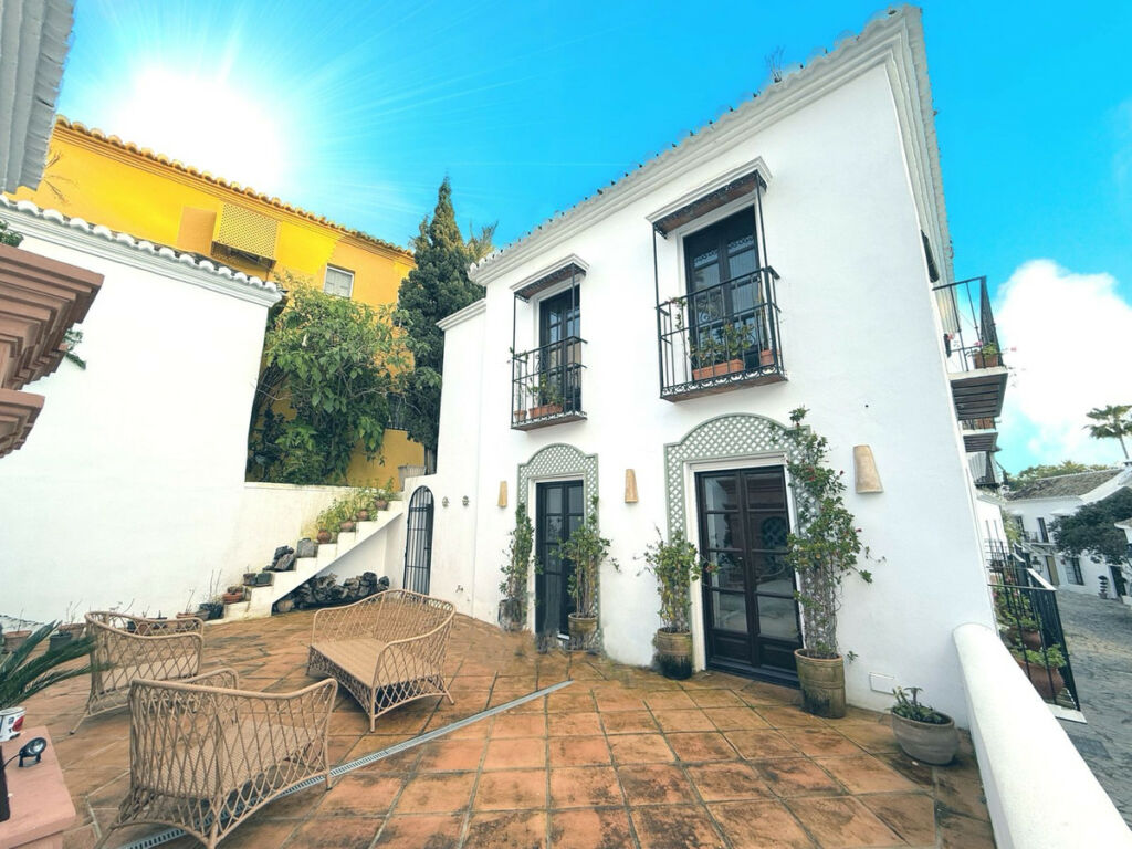 Semi-Detached House Marbella Málaga - image 2