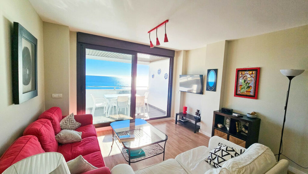 Middle Floor Apartment Casares Playa Málaga - image 2