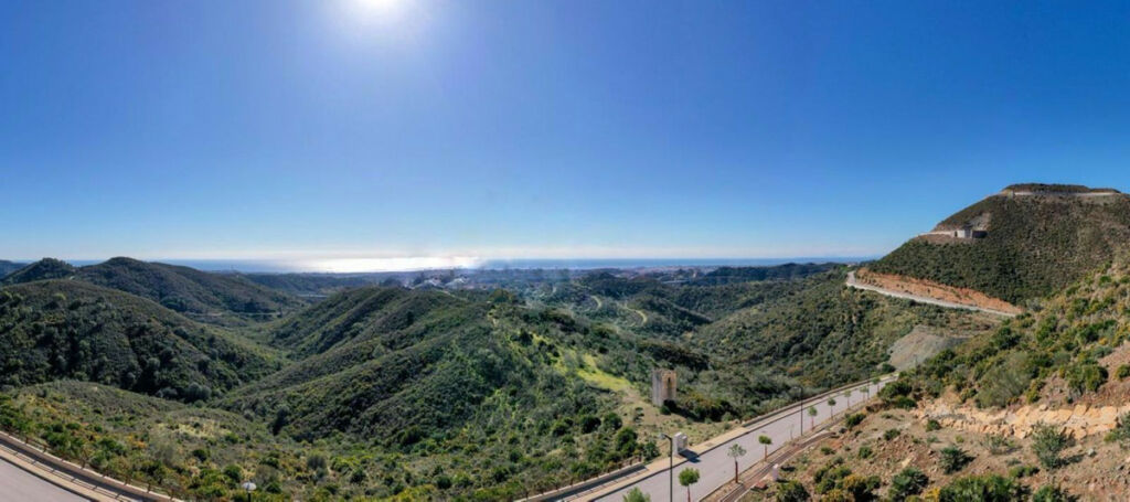 Residential Plot La Quinta Málaga - image 2
