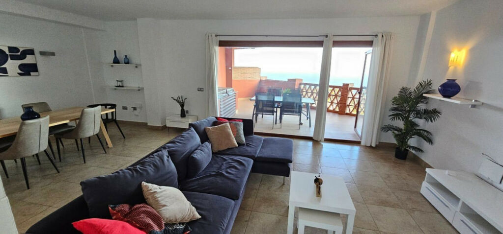Penthouse Benalmadena Málaga - image 2