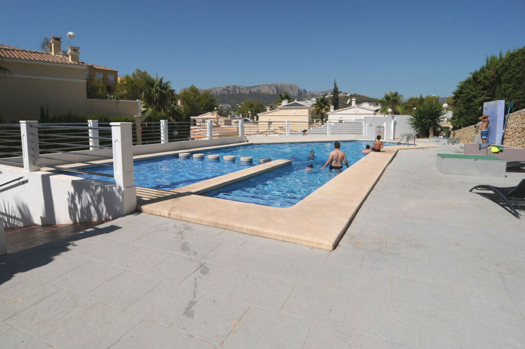 Bungalow Calpe Alicante - image 2