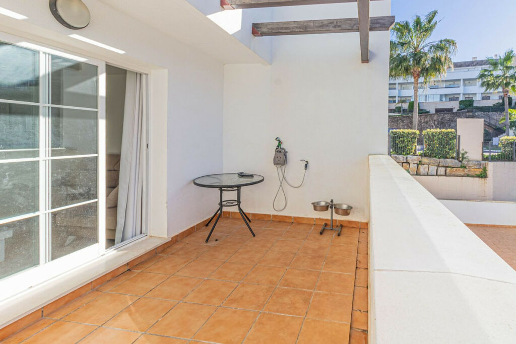 Middle Floor Apartment La Alcaidesa Cádiz - image 12