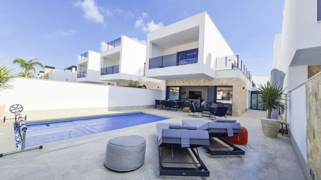Detached Villa San Pedro del Pinatar Murcia - image 2