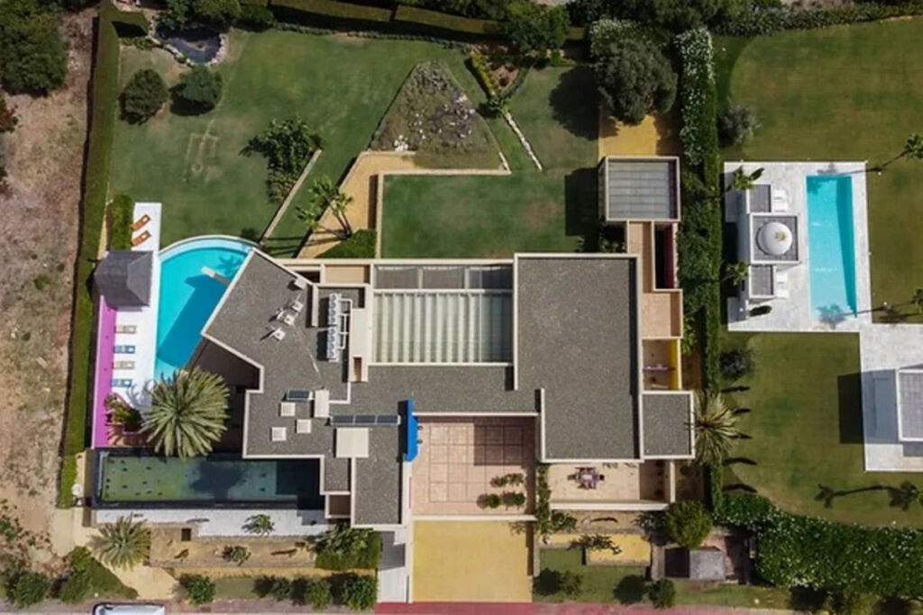 Detached Villa Sotogrande Alto Cádiz - image 2