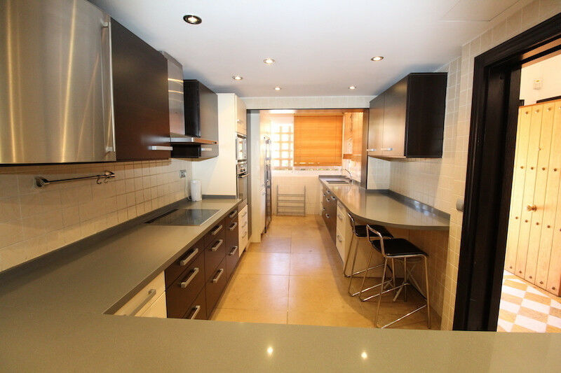 Semi-Detached House The Golden Mile Málaga - image 2