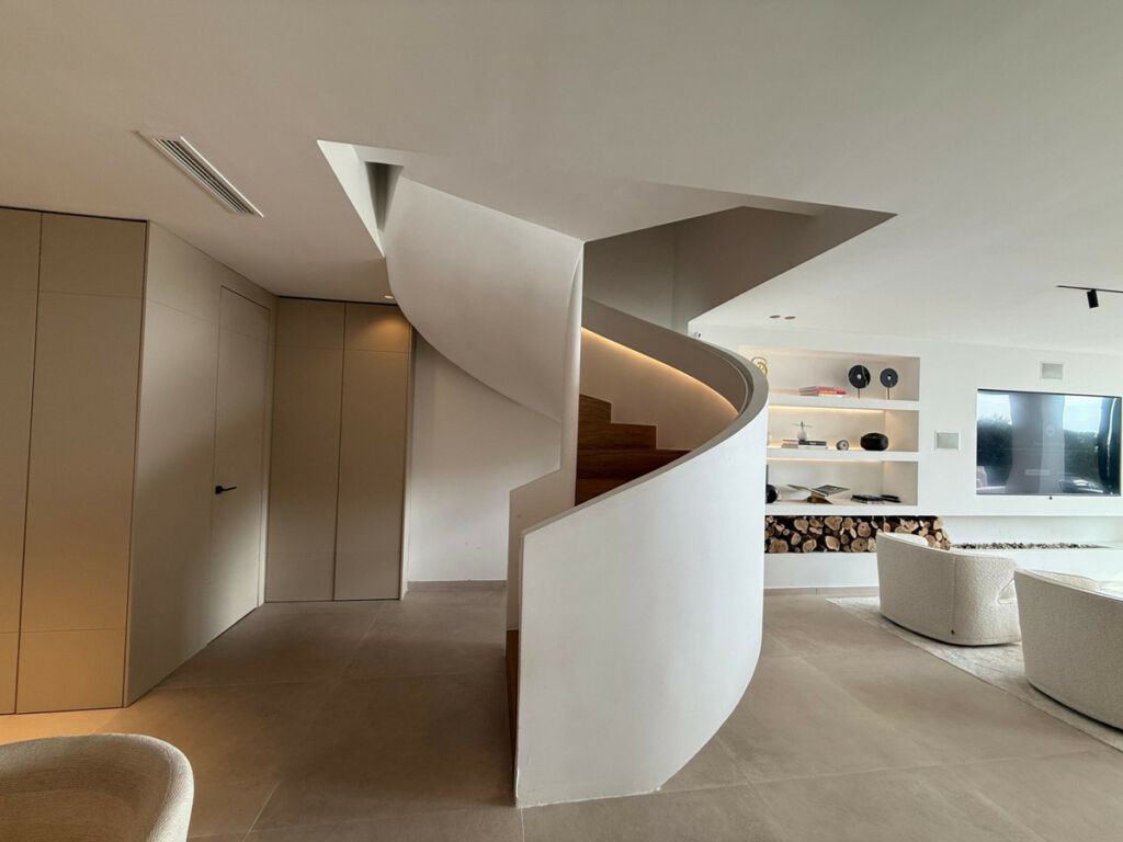 Townhouse Benahavís Málaga - image 3