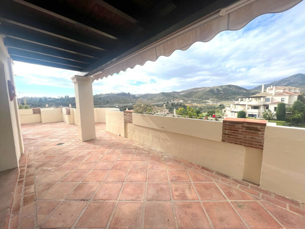 Penthouse Duplex Benahavís Málaga - image 2