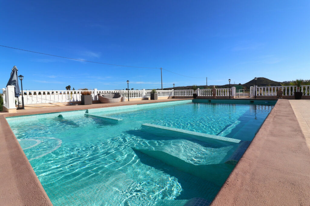 Detached Villa Rojales Alicante - image 2