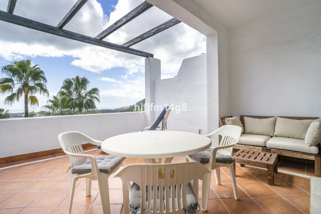 Penthouse Los Arqueros Málaga - image 2