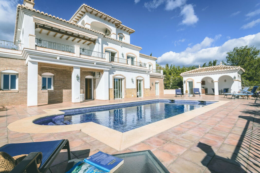 Detached Villa Frigiliana Málaga - image 2