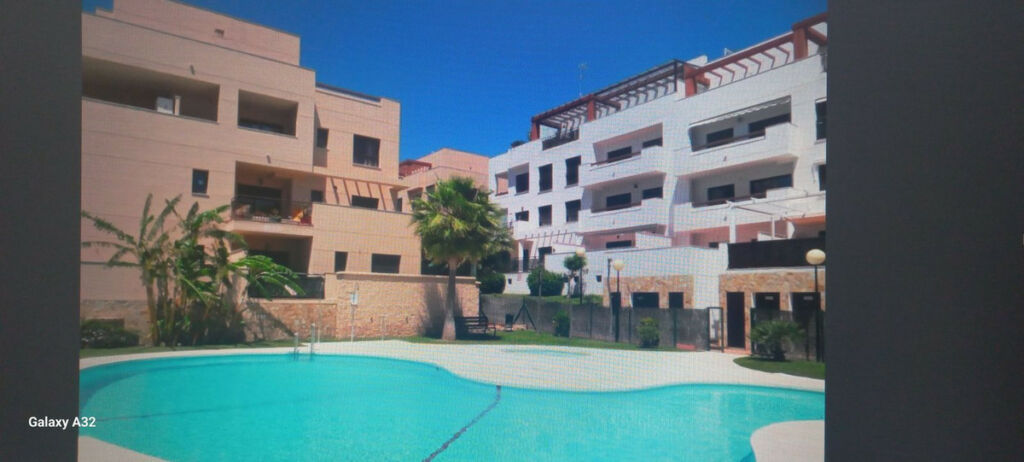 Ground Floor Apartment La Cala de Mijas Málaga - image 3