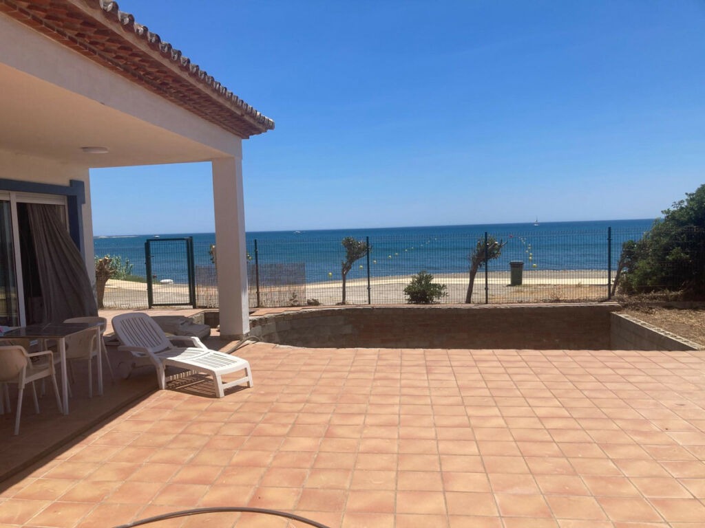 Townhouse Estepona Málaga - image 2