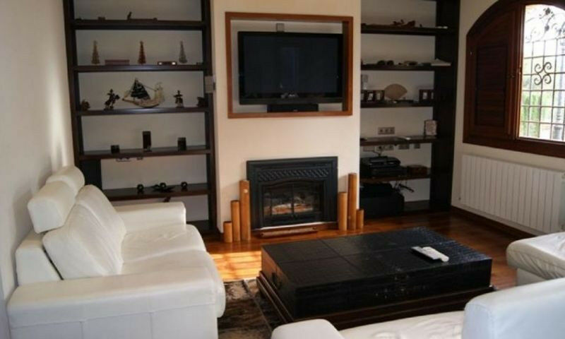 Detached Villa Campoamor Alicante - image 2