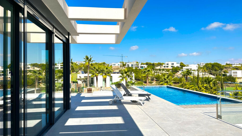 Detached Villa Las Colinas Golf Alicante - image 3