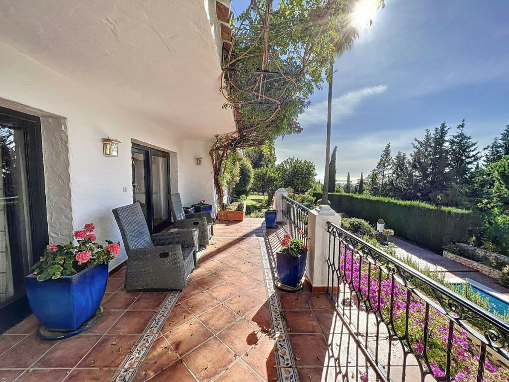 Detached Villa Mijas Málaga - image 2
