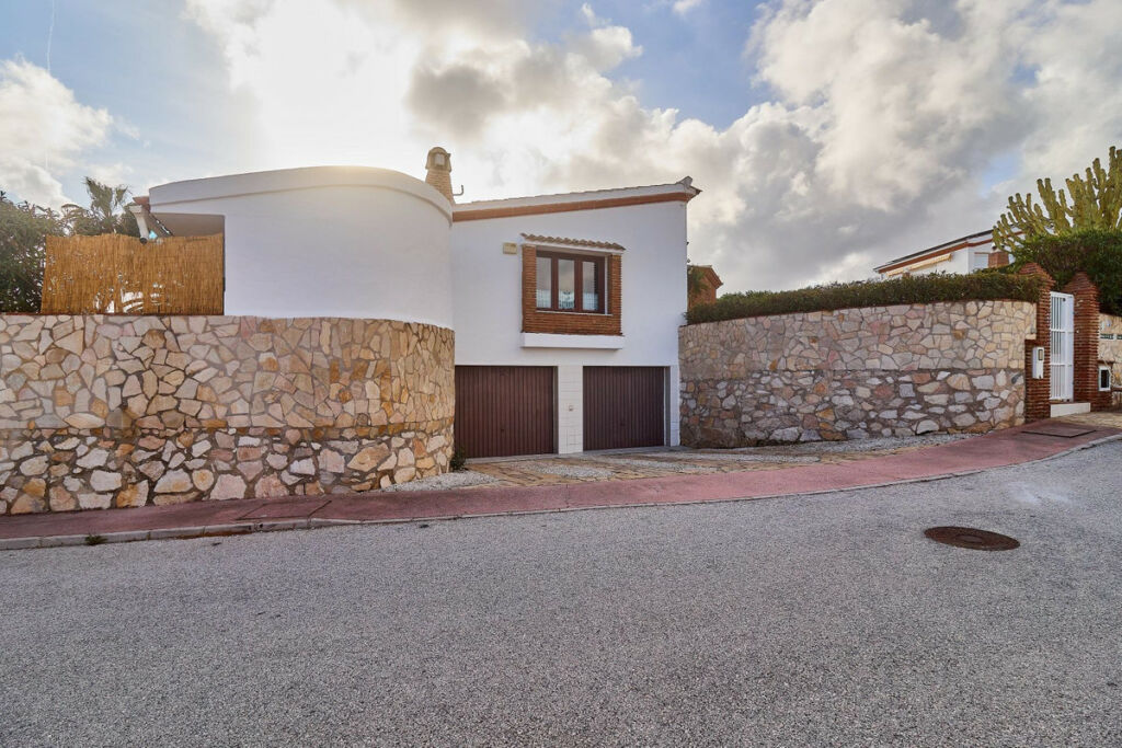 Detached Villa Mijas Málaga - image 3