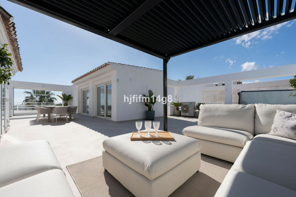 Penthouse Duplex Nueva Andalucía Málaga - image 2