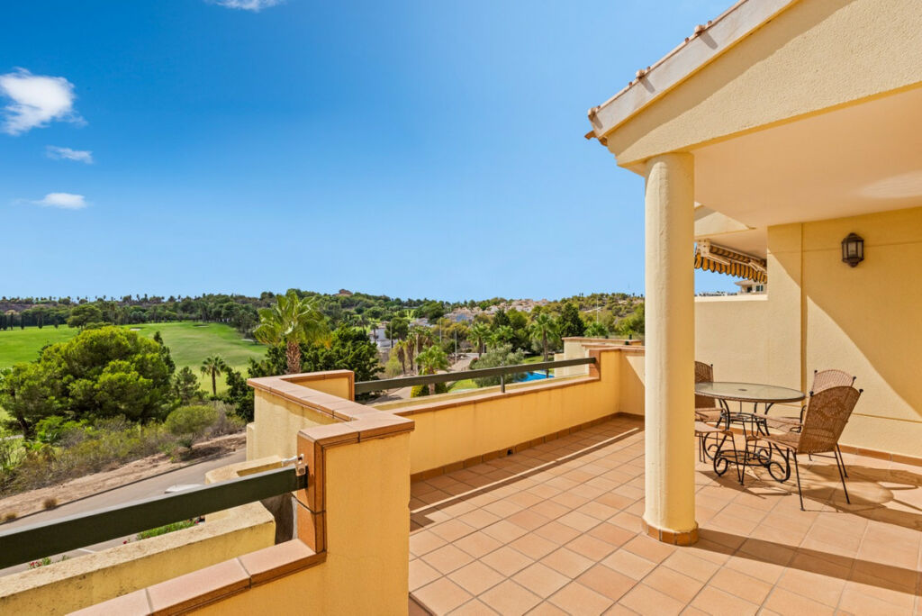 Penthouse Campoamor Alicante - image 2