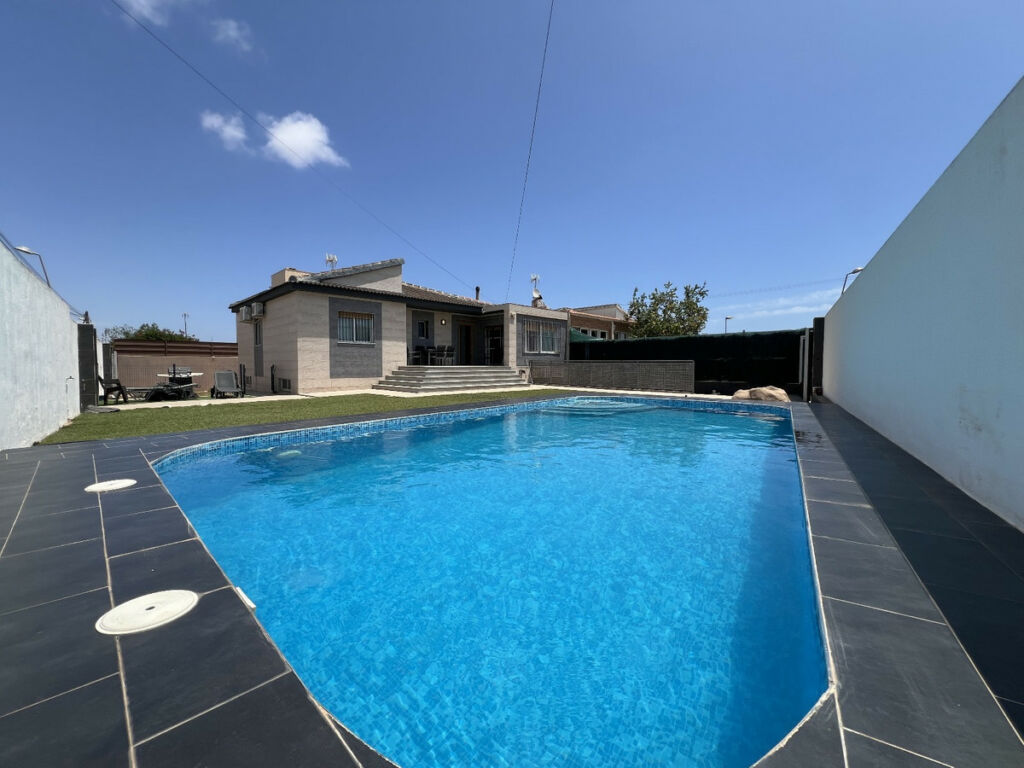 Semi-Detached House Torrevieja Alicante - image 2