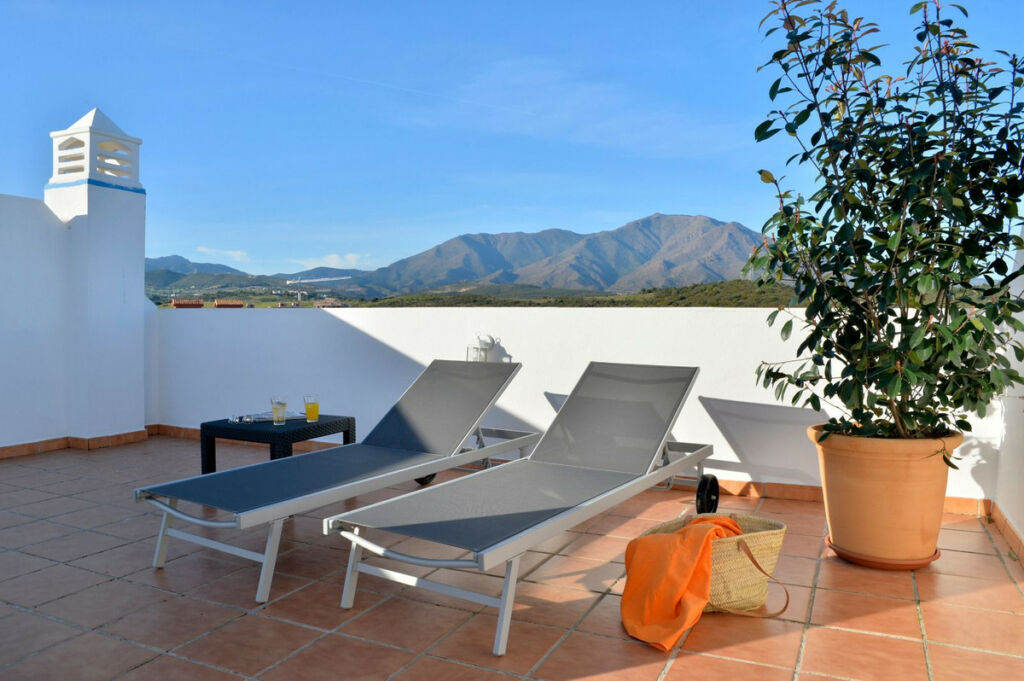Top Floor Apartment Estepona Málaga - image 7